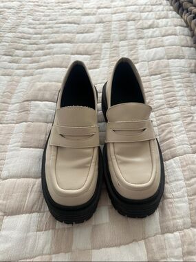 Vagabond Cream Chunky Sole Penny Loafers